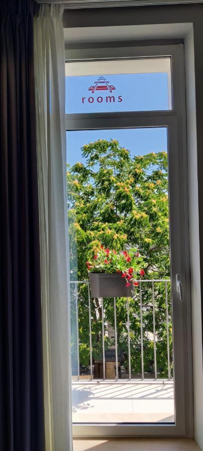Binario1 Rooms Barletta Exterior photo