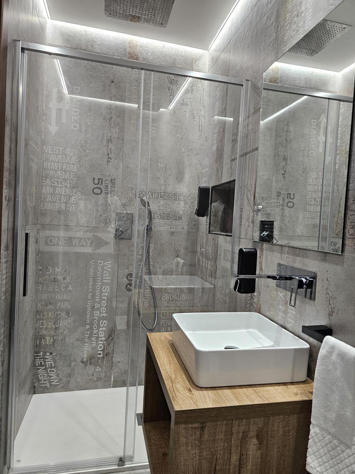 Binario1 Rooms Barletta Exterior photo